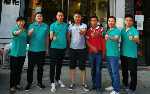 客戶紛紛簽約，用實(shí)際行動(dòng)來(lái)支持家樂(lè)事5S凈水器樣板市場(chǎng)打造